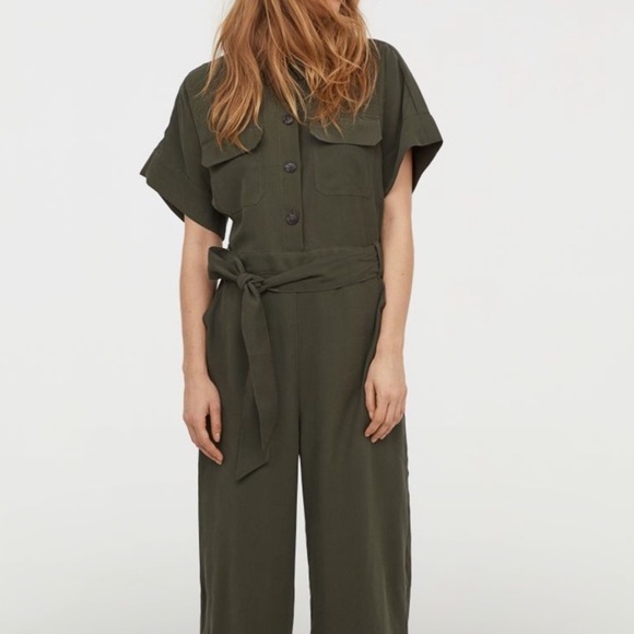 H&M army green cropped leg jumpsuit size 6 - Picture 2 of 6